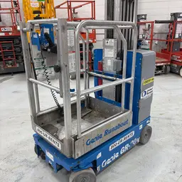 2018 Genie GR-20 Self-Propelled One-Person Lift
