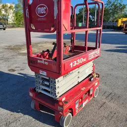 2018 MEC 1330SE Scissor Lift