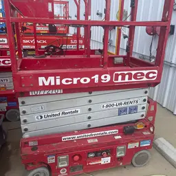 2018 MEC MICRO 19 Scissor Lift