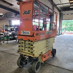 2017 JLG 2632ES Scissor Lift