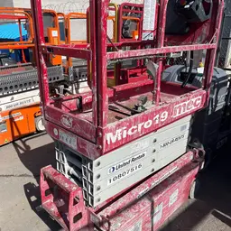 2018 MEC MICRO 19 Scissor Lift