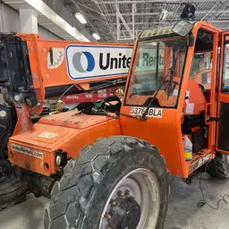 2017 SKYTRAK 8042 Forklift