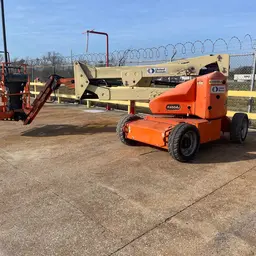 2017 JLG E450AJ Articulating Boom Lift