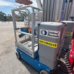 2016 Genie GR-20 Self-Propelled One-Person Lift