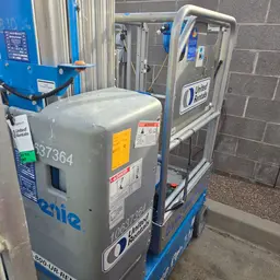 2017 Genie GR-20 Self-Propelled One-Person Lift