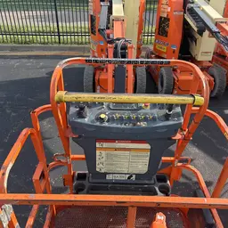 2018 JLG E300AJP Articulating Boom Lift
