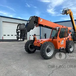 2018 SKYTRAK 8042 Forklift