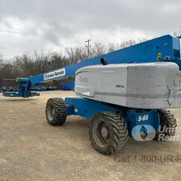 2017 Genie S-85 Boom Lift