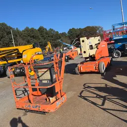 2013 JLG E400AJPN Articulating Boom Lift