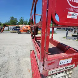 2018 MEC MICRO 19 Scissor Lift