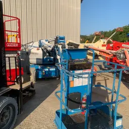 2015 Genie Z-40/23N RJ Articulating Boom Lift