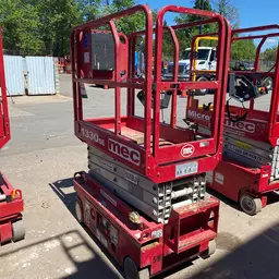 2018 MEC 1330SE Scissor Lift