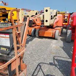 2015 JLG E400AJPN Articulating Boom Lift