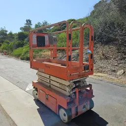 2018 Snorkel S3219E Scissor Lift