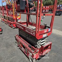 2017 MEC 1330SE Scissor Lift