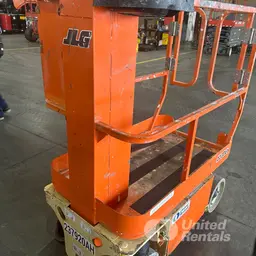 2019 JLG 1230ES Self-Propelled One-Person Lift