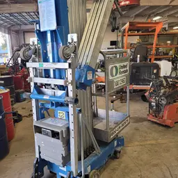 2018 Genie AWP-40SDC Pusharound Lift