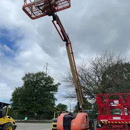 2013 JLG 600AJ Articulating Boom Lift