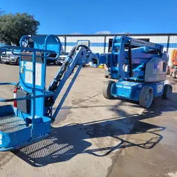 2015 Genie Z-40/23N RJ Articulating Boom Lift
