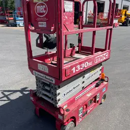 2018 MEC 1330SE Scissor Lift