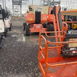 2017 JLG 800AJ Articulating Boom Lift