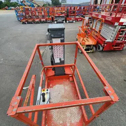 2017 Skyjack SJ12 Self-Propelled One-Person Lift