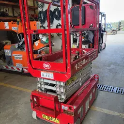 2017 MEC 1330SE Scissor Lift