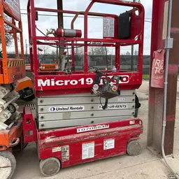 2018 MEC MICRO 19 Scissor Lift