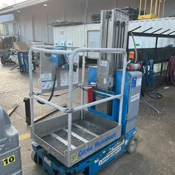 2016 Genie GR-20 Self-Propelled One-Person Lift