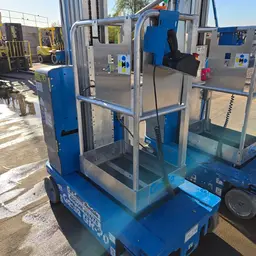 2017 Genie GR-20 Self-Propelled One-Person Lift
