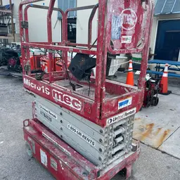 2018 MEC MICRO 19 Scissor Lift