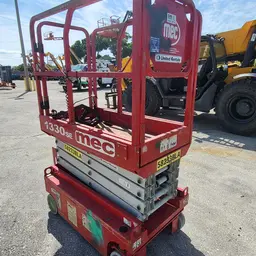 2018 MEC 1330SE Scissor Lift