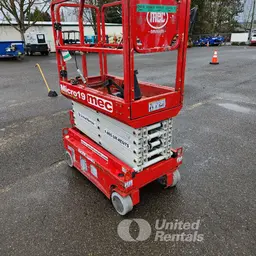 2019 MEC MICRO 19 Scissor Lift