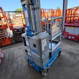 2017 Genie GR-20 Self-Propelled One-Person Lift