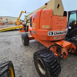 2013 JLG 450AJ Articulating Boom Lift