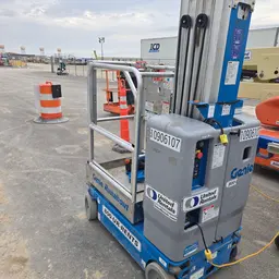 2019 Genie GR-20 Self-Propelled One-Person Lift