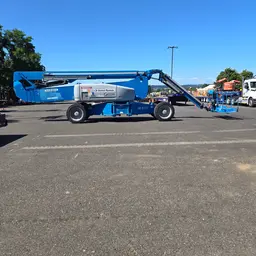 2015 Genie ZX-135 Articulating Boom Lift
