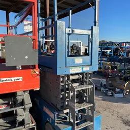 2016 Genie GS-3232 Scissor Lift