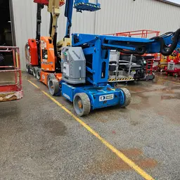 2015 Genie Z-34/22N Articulating Boom Lift
