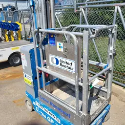 2017 Genie GR-20 Self-Propelled One-Person Lift