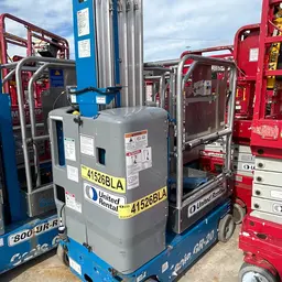 2017 Genie GR-20 Self-Propelled One-Person Lift