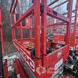 2017 MEC MICRO 19 Scissor Lift