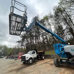 2017 Genie Z-62/40J Articulating Boom Lift