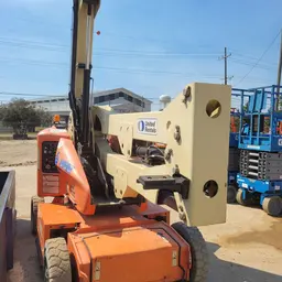2017 JLG E400AJPN Articulating Boom Lift
