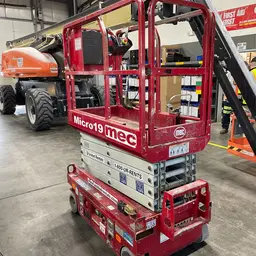 2018 MEC MICRO 19 Scissor Lift
