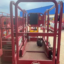2018 MEC MICRO 19 Scissor Lift