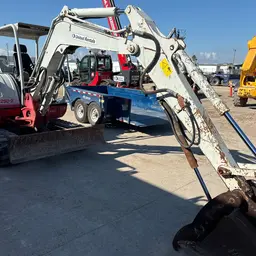 2019 Takeuchi TB250-2R Mini Excavator