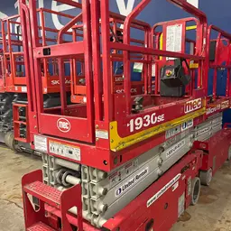 2019 MEC 1930SE Scissor Lift