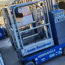 2017 Genie GR-20 Self-Propelled One-Person Lift