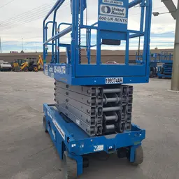 2017 Genie GS-4047 Scissor Lift